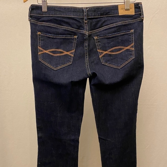 Abercrombie 4 (27) A&F Boot Cut Jeans Sexy Low Rise Dark Indigo Womens Stretch - Picture 7 of 16